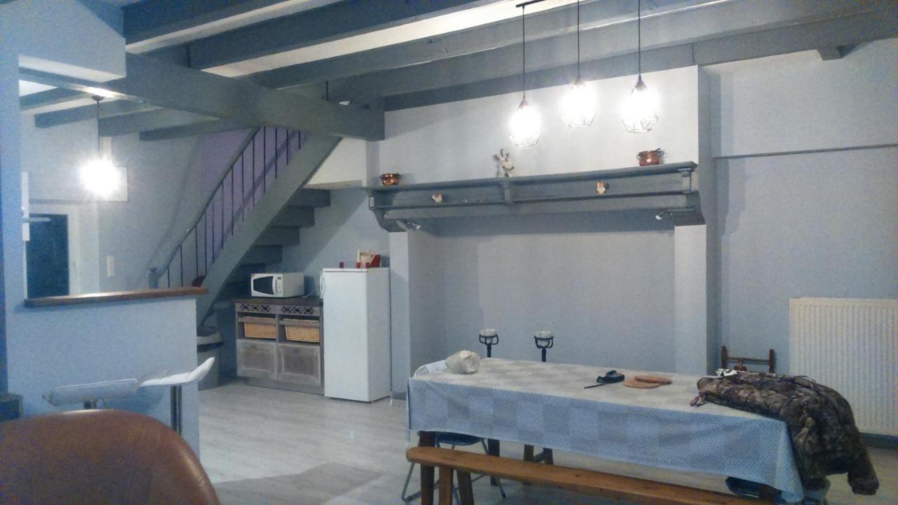 Maison A La Campagne Au Coeur Du Cantal Dept 15 Marmanhac Zewnętrze zdjęcie