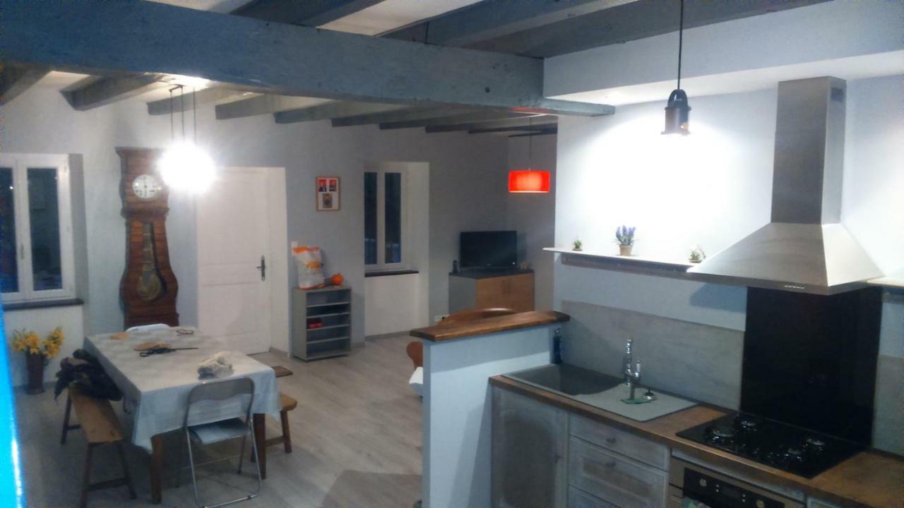 Maison A La Campagne Au Coeur Du Cantal Dept 15 Marmanhac Zewnętrze zdjęcie